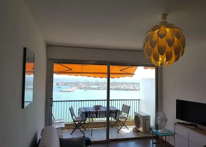 Etoile De * Menton