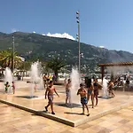 Etoile De *